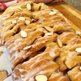 Crescent dough filled with fresh apple filling