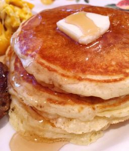 Classic Buttermilk pancakes | Norine's Nest