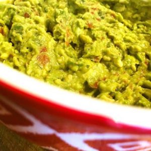 guacamole in a bowl