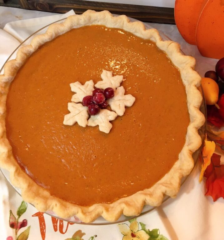 Easy Pumpkin Pie Recipe | Norine's Nest