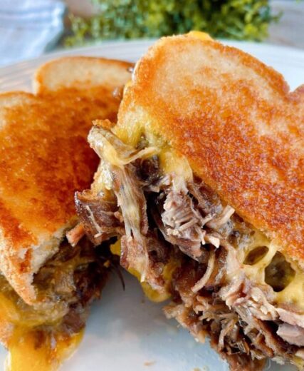 Roast Beef Grilled Cheese Sandwiches | Norine's Nest