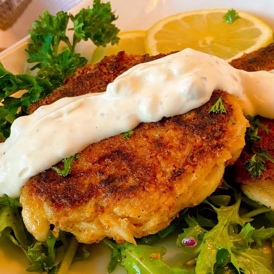 Classic Crab Cakes Recipe (Old Bay Seasoning) - Home & Plate