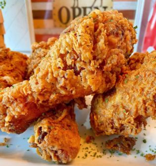 Easy Crispy Fried Chicken Recipe | Norine's Nest