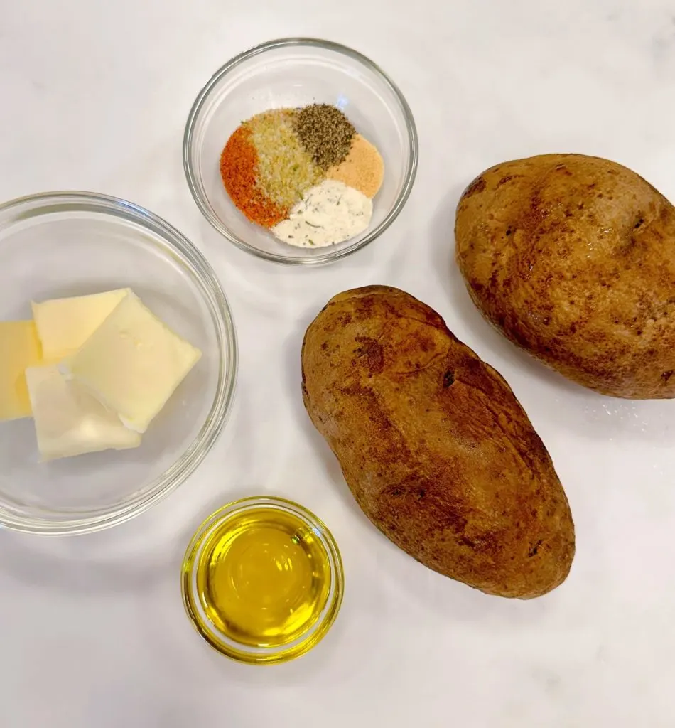 Ingredients for Skillet pan fried potatoes.