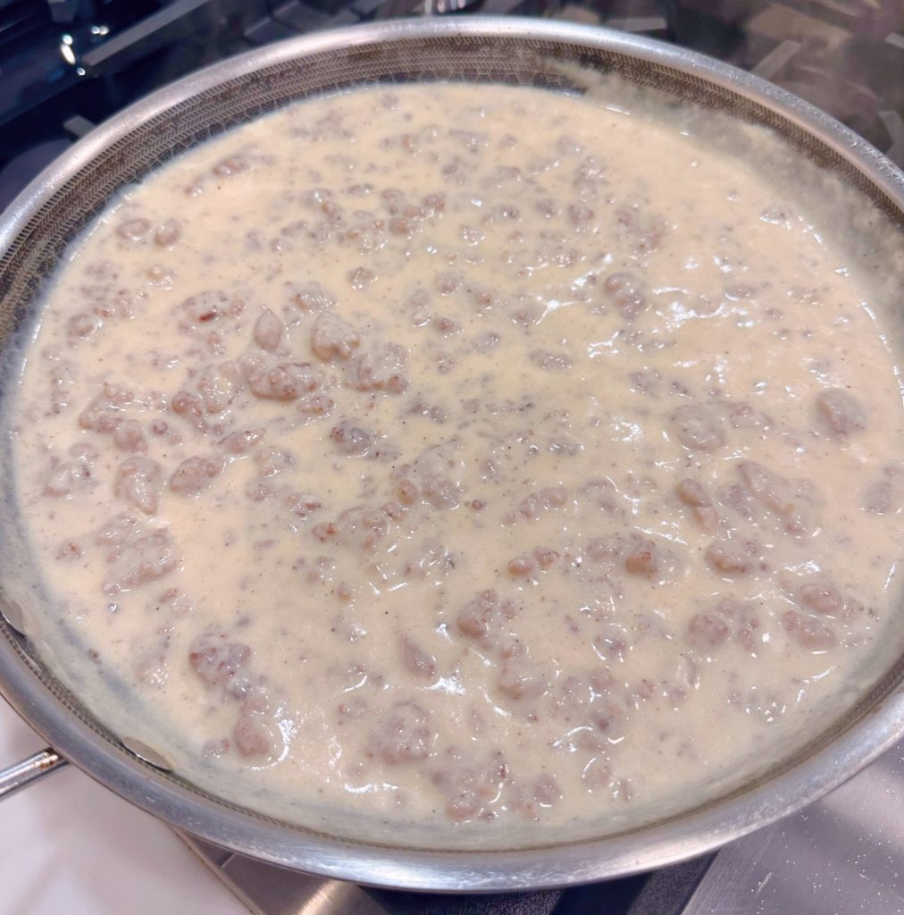 Full pan of sausage gravy.