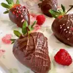 Easy Homemade Chocolate Dipped Strawberries close-up.