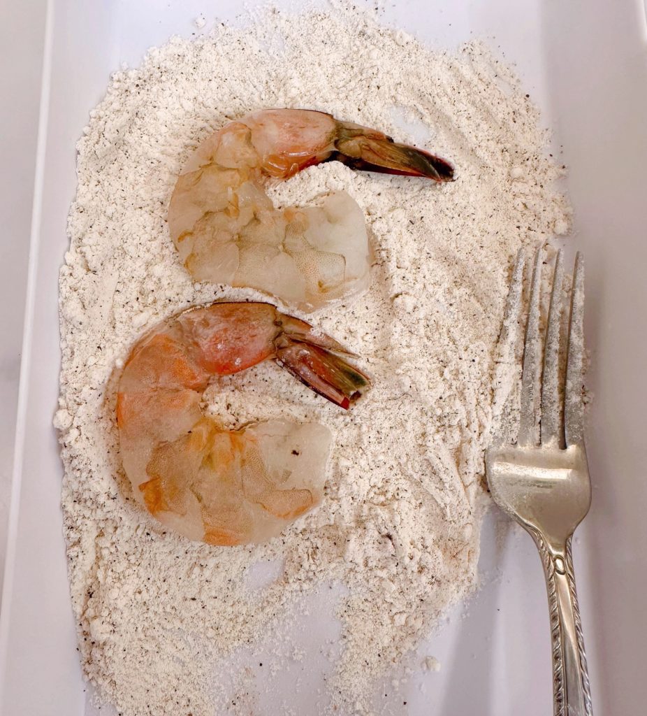 Shrimp in the flour mixture.